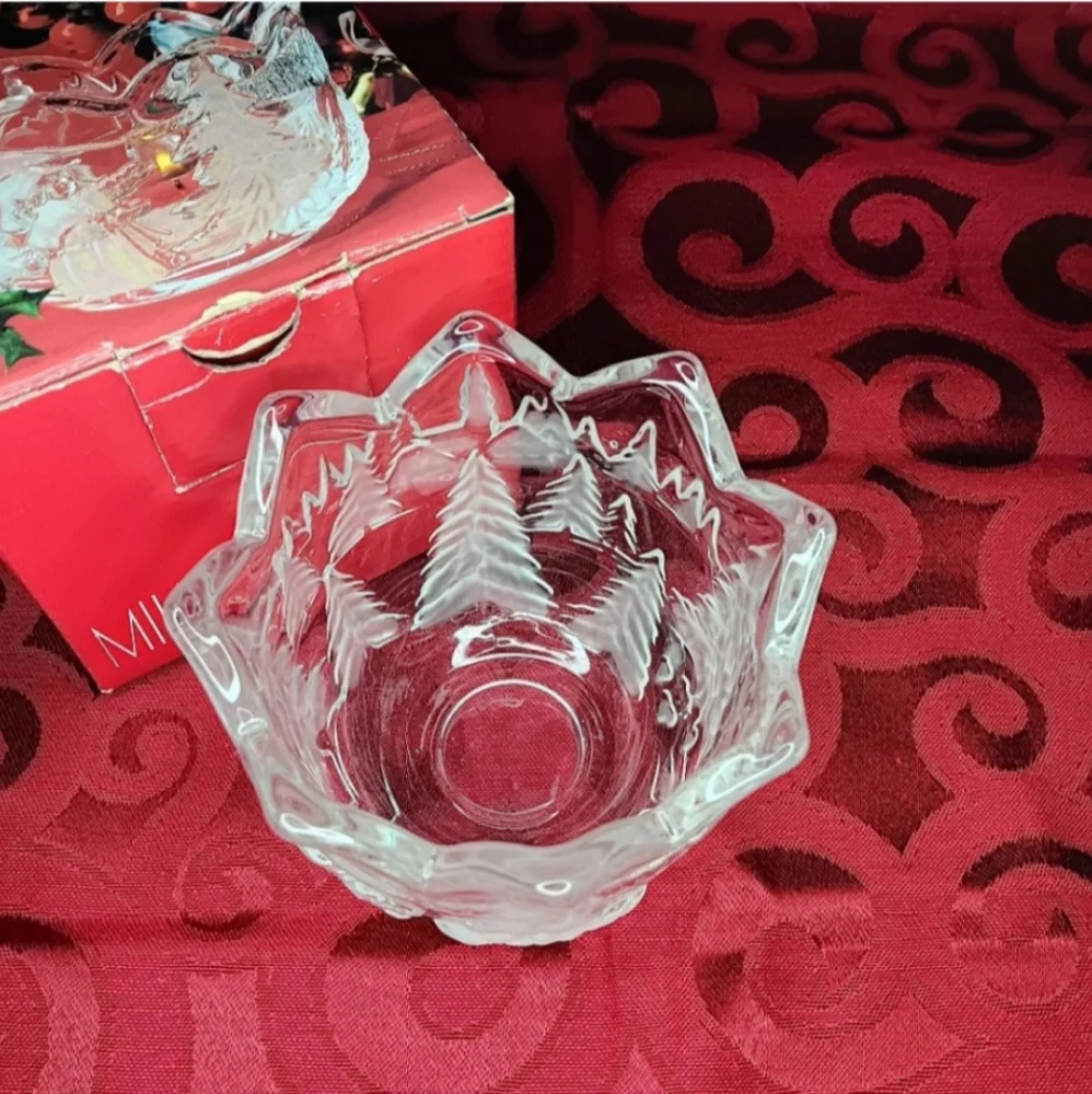 Mikasa Vintage Clear Glass Candle Holder | EUC | Frosted Christmas Trees